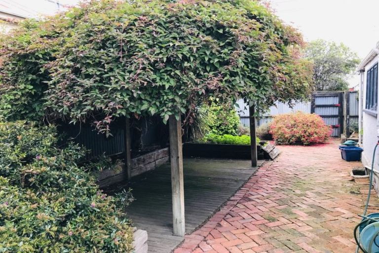 Photo of property in 93 Oxford Street, South Dunedin, Dunedin, 9012