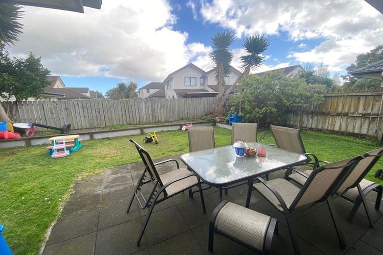 Photo of property in 48 Bruce Pulman Drive, Takanini, 2112