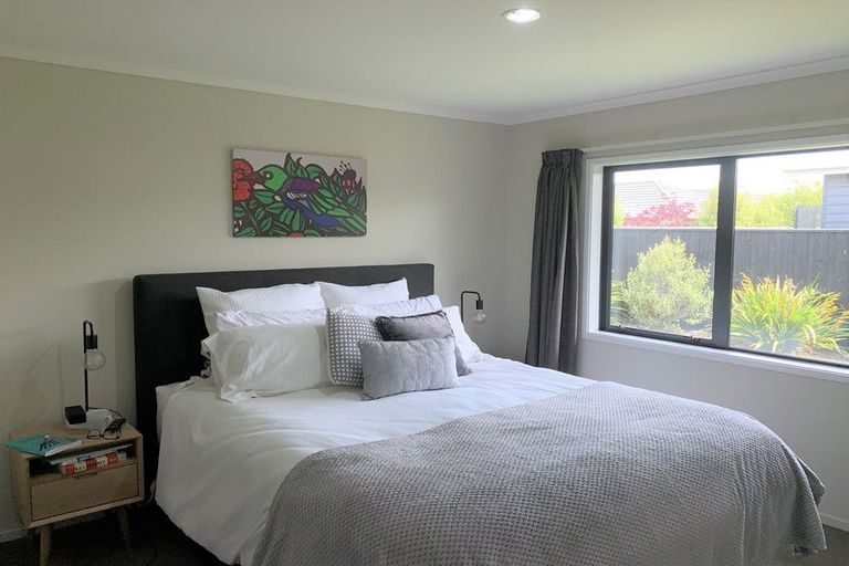 Photo of property in 52 Shillingford Boulevard, Rolleston, 7615