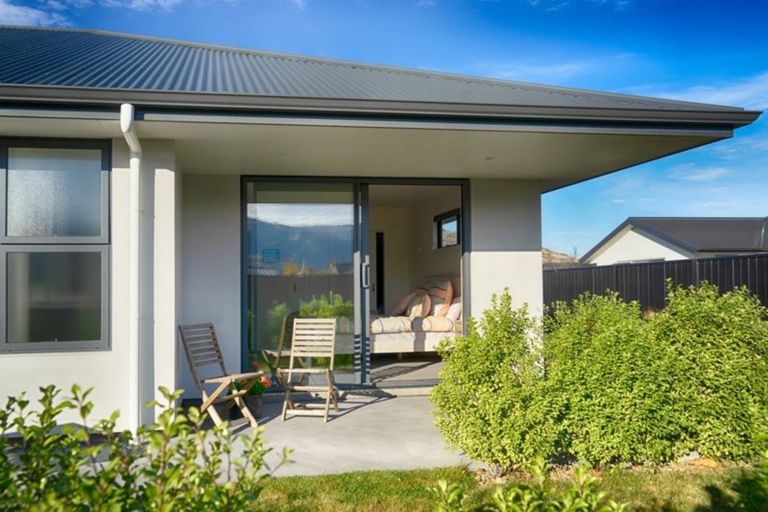 Photo of property in 33 Olds Crescent, Cromwell, 9310