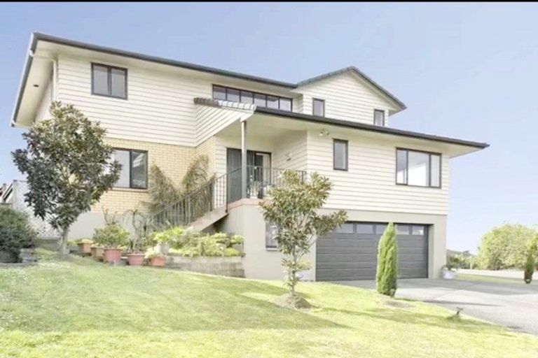 Photo of property in 10 Vintage Drive, Henderson, Auckland, 0612