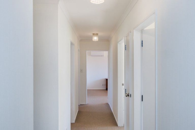 Photo of property in 15 Orlando Way, Kelvin Grove, Palmerston North, 4414