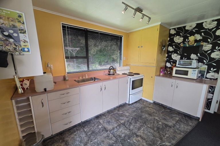 Photo of property in 90 Salcombe Street, Kaitangata, 9210