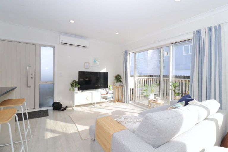 Photo of property in 39 Reelick Avenue, Pakuranga Heights, Auckland, 2010