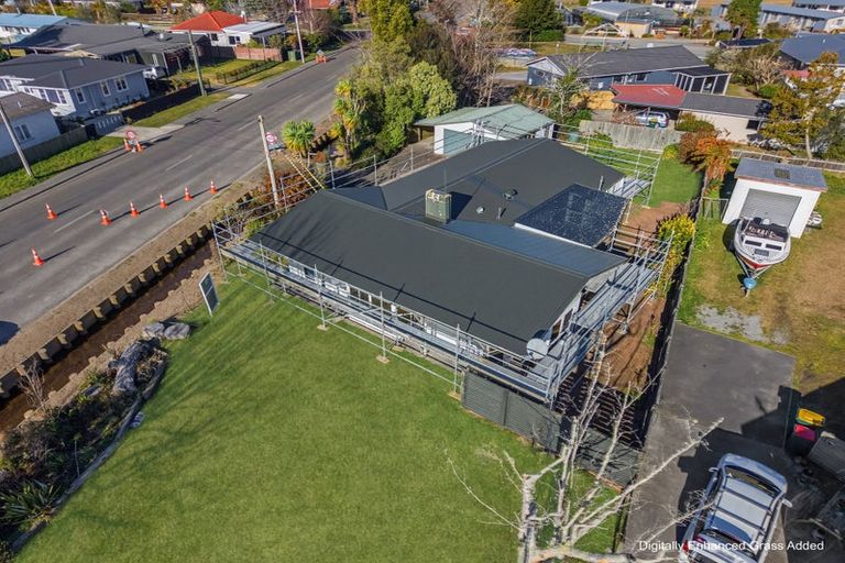 Photo of property in 20 Willow Avenue, Hannahs Bay, Rotorua, 3010