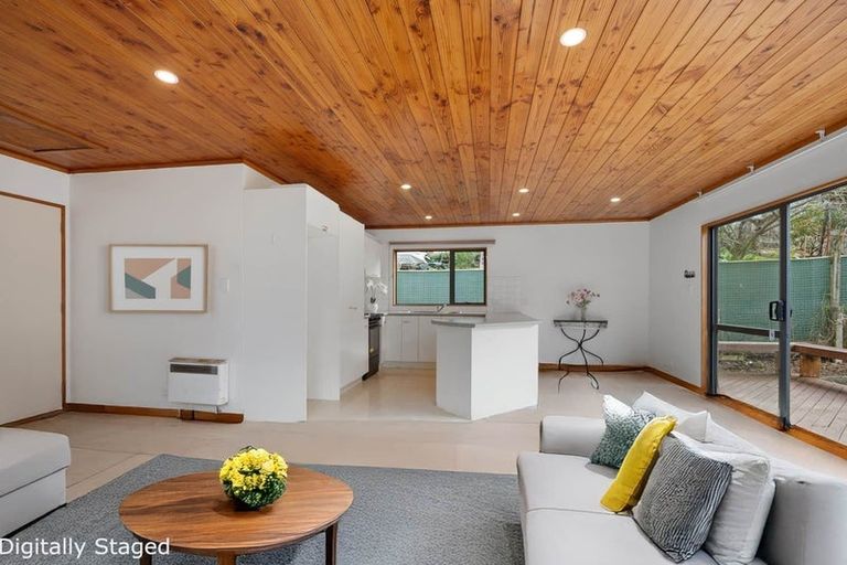 Photo of property in 29a Auld Street, Torbay, Auckland, 0630