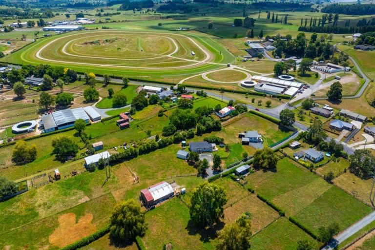 Photo of property in 952 Racecourse Road, Te Awamutu, 3800