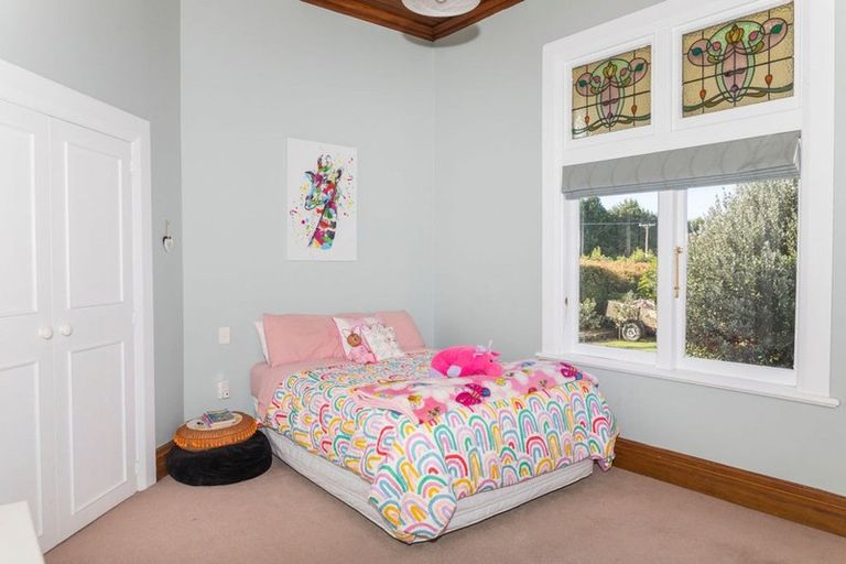 Photo of property in 2 Aerodrome Road, Dannevirke, 4972