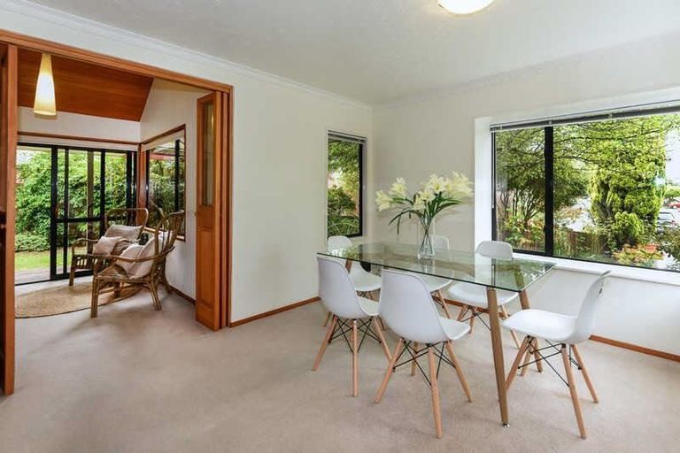 Photo of property in 12 Rembrandt Place, Burnside, Christchurch, 8053