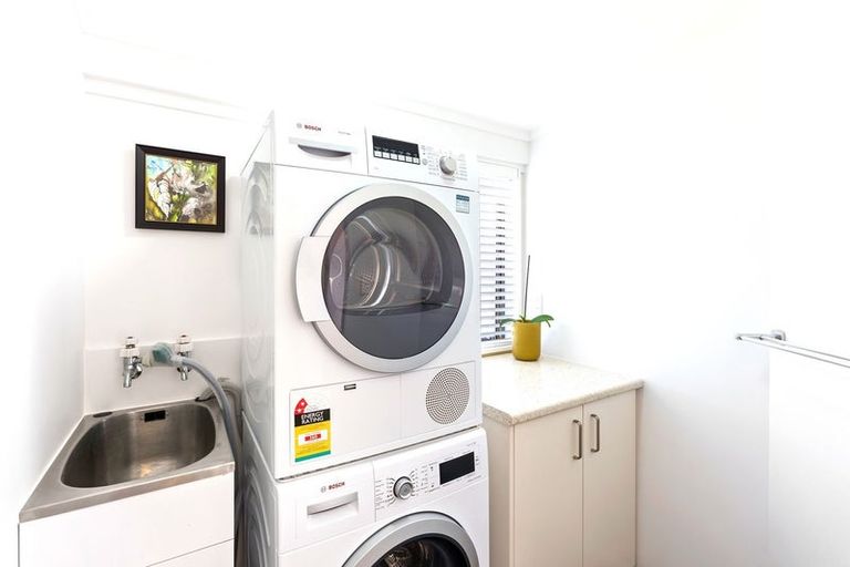 Photo of property in 29 Eruini Street, Waikanae Beach, Waikanae, 5036