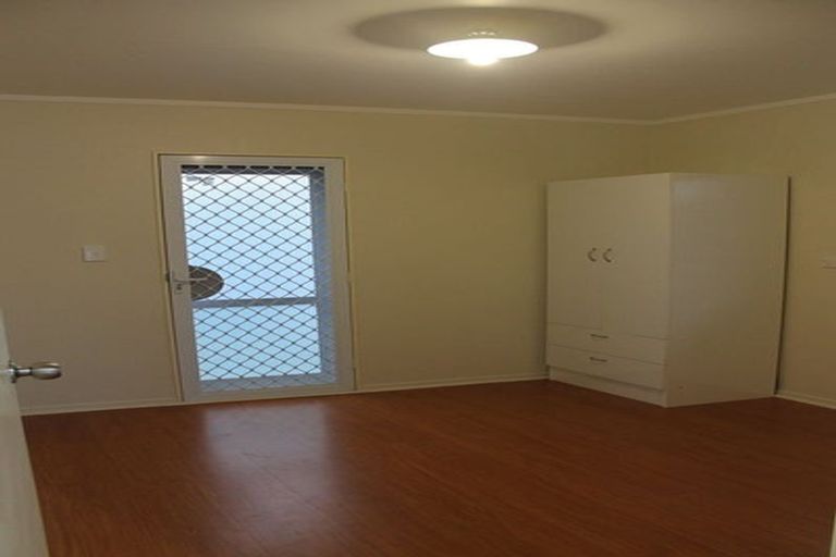 Photo of property in 55a Archibald Road, Kelston, Auckland, 0602