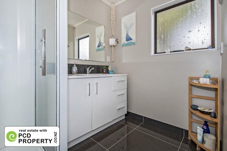 Photo of property in 3 Escalona Street, Te Kamo, Whangarei, 0112