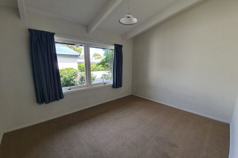 Photo of property in 12 Burrows Place, Ilam, Christchurch, 8041