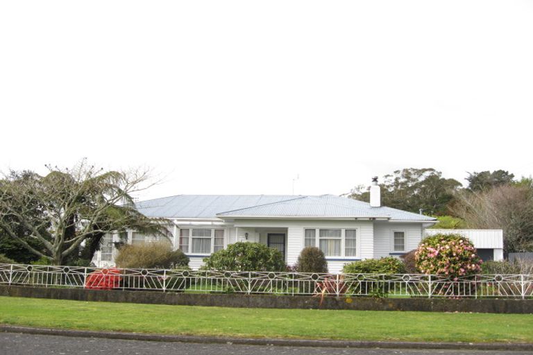 Photo of property in 33 James Street, Inglewood, 4330