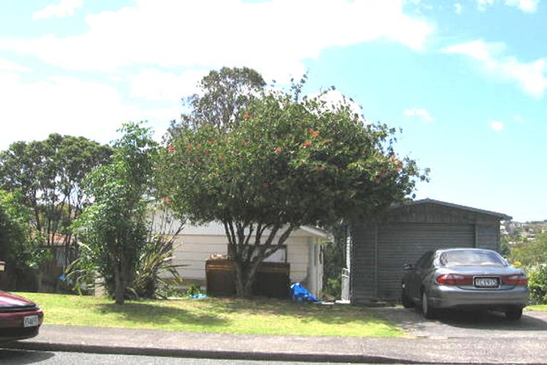 Photo of property in 39 Cockayne Crescent, Sunnynook, Auckland, 0620