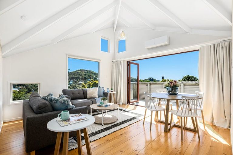 Photo of property in 11 Puketai Place, Pukerua Bay, 5026