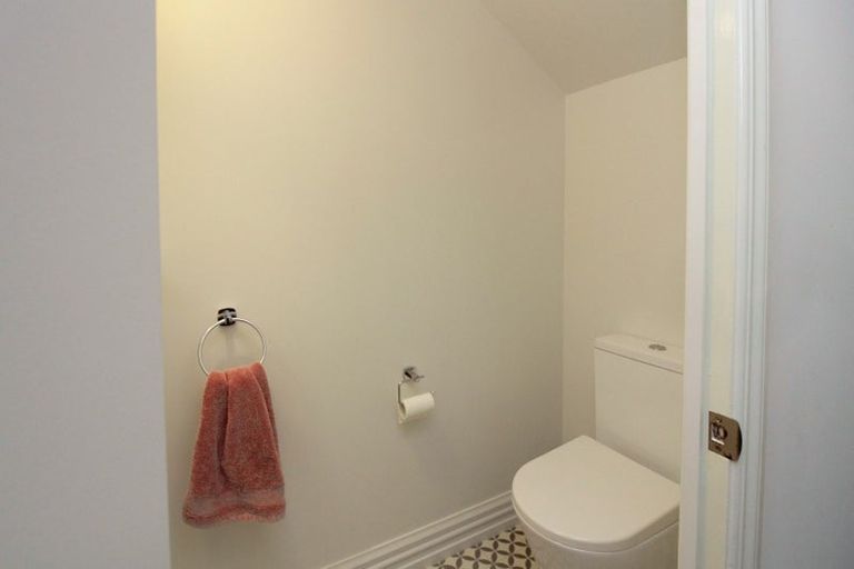 Photo of property in 10/162 Aro Street, Aro Valley, Wellington, 6021