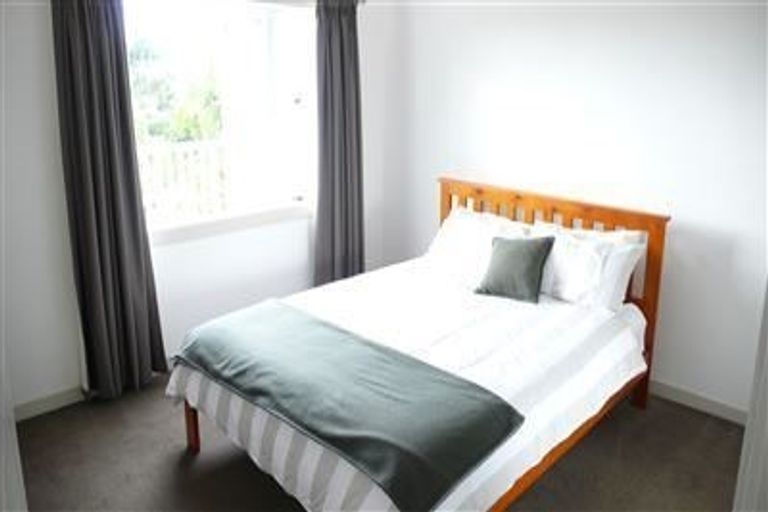 Photo of property in 1/5 Milton Road, Northcote Point, Auckland, 0627