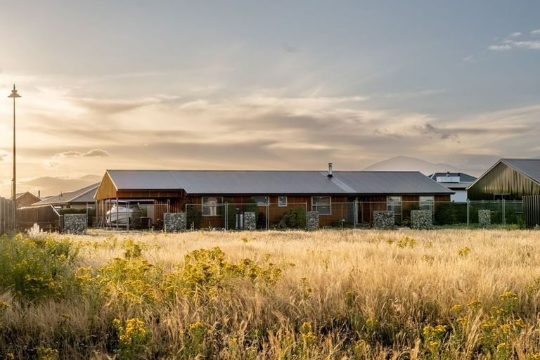 Photo of property in 13 Aoraki Crescent, Twizel, 7901