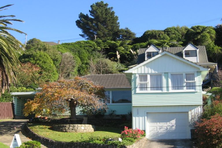 Photo of property in 184a George Street, Stokes Valley, Lower Hutt, 5019