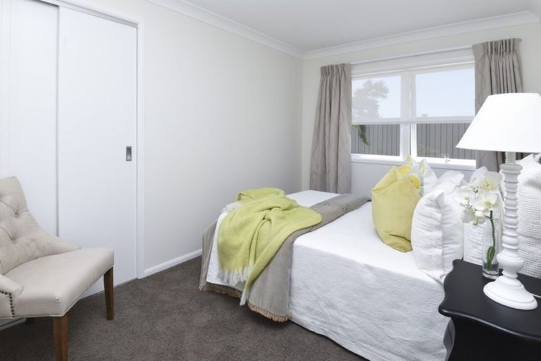 Photo of property in 102 Mellons Bay Road, Mellons Bay, Auckland, 2014