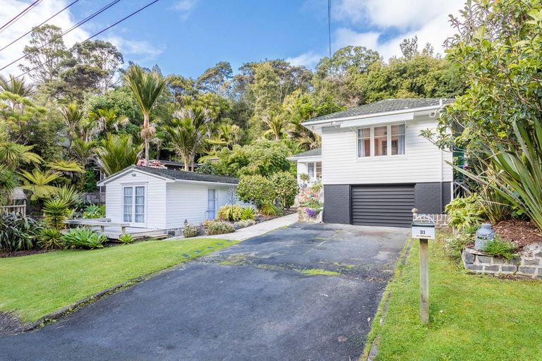 Photo of property in 31 Valley Road, Titirangi, Auckland, 0604