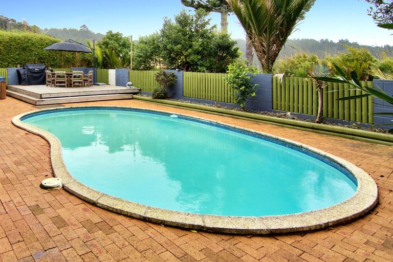 Photo of property in 43 Shetland Street, Glen Eden, Auckland, 0602