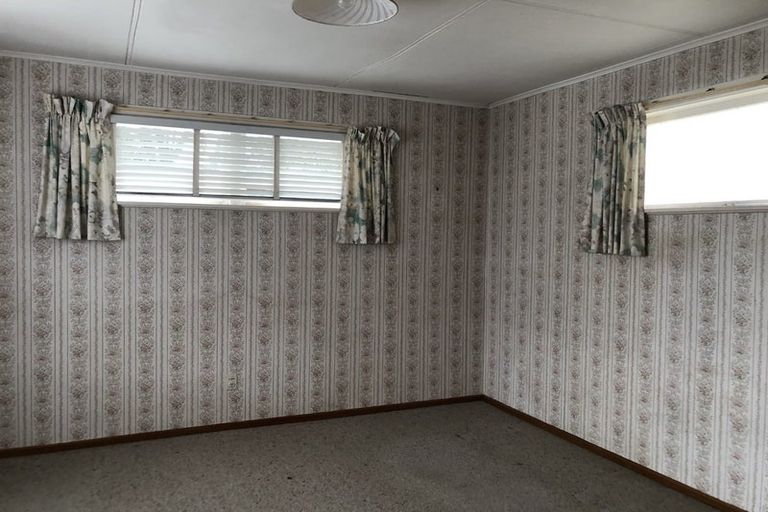 Photo of property in 17 Devon Street, Levin, 5510