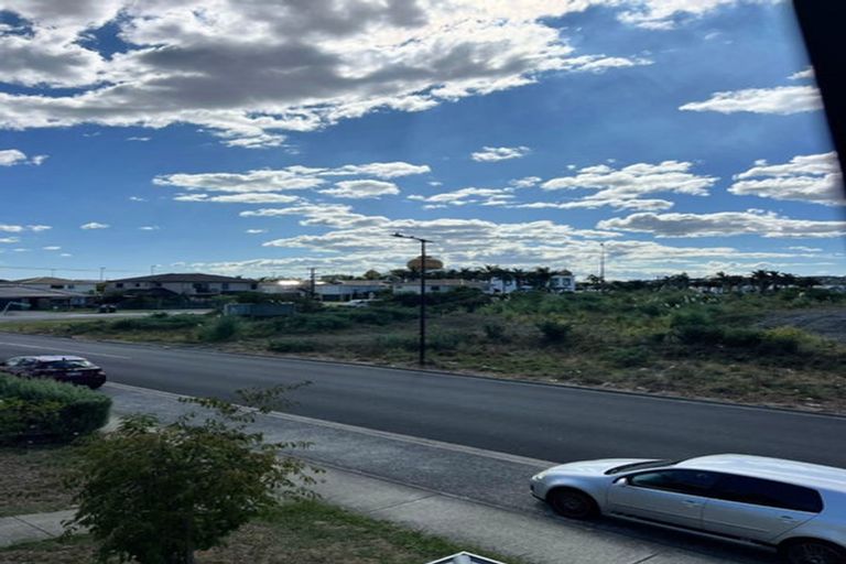 Photo of property in 3 Tribute Loop, Takanini, 2112