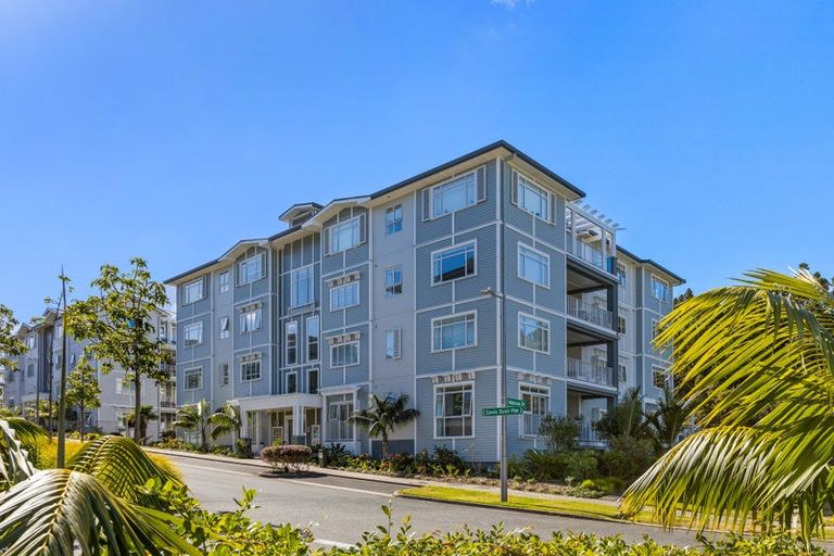 Photo of property in 60 Eaves Bush Parade, Orewa, 0931