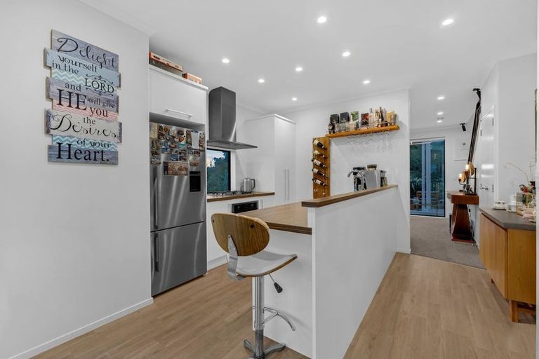 Photo of property in 4 Matairangi Avenue, Totara Heights, Auckland, 2105