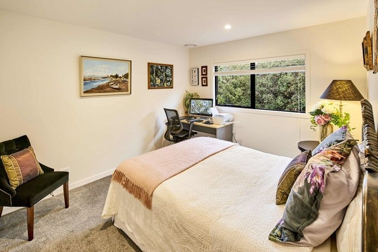 Photo of property in 45 Mount Marua Way, Timberlea, Upper Hutt, 5018