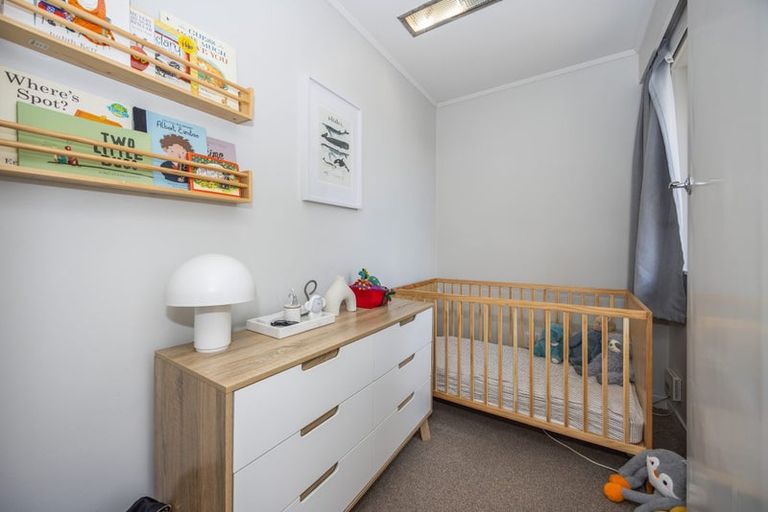 Photo of property in 8 Williams Place, Fairfield, Hamilton, 3214