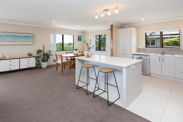 Photo of property in 4a Rodney Street, Howick, Auckland, 2014