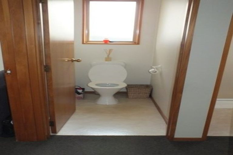 Photo of property in 2/66 Martin Avenue, Beckenham, Christchurch, 8023