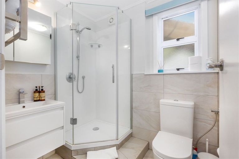 Photo of property in 41 Cockayne Road, Khandallah, Wellington, 6035