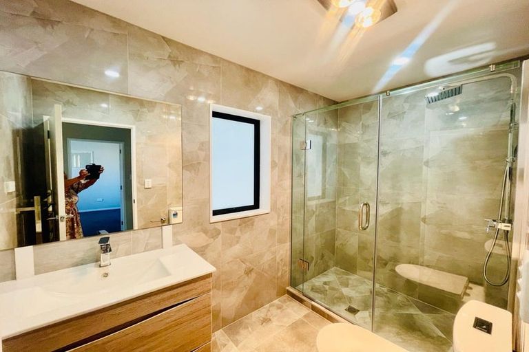 Photo of property in 1/2 Cameron Street, Papakura, 2110