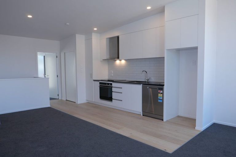 Photo of property in 19 Kamahi Place, Paraparaumu, 5032