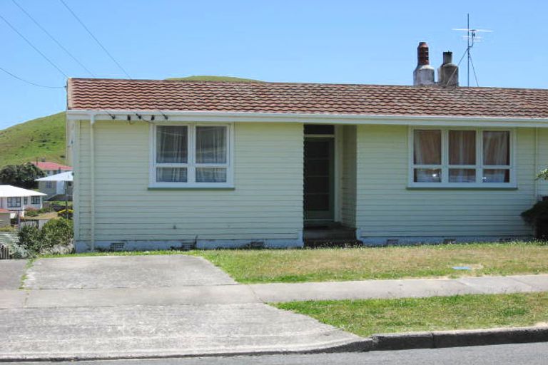 Photo of property in 57a Herewini Street, Titahi Bay, Porirua, 5022