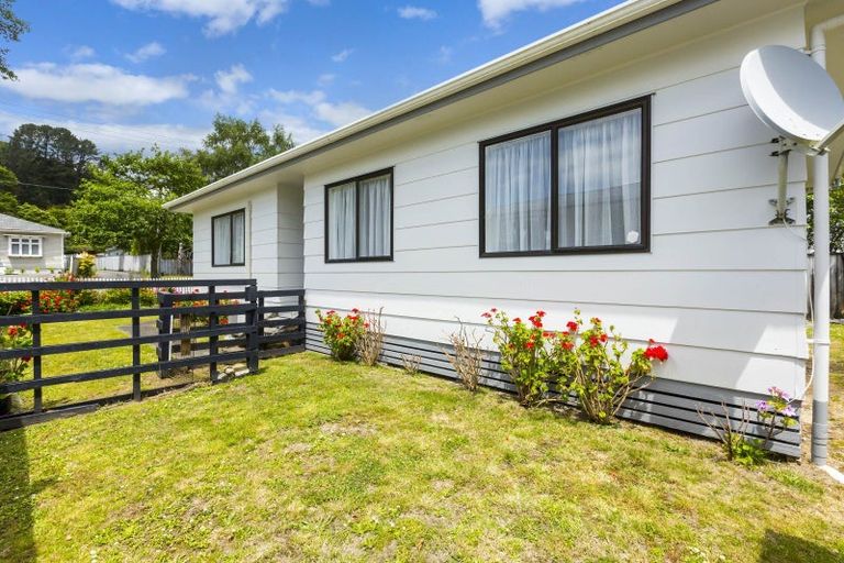 Photo of property in 36a Black Beech Street, Birchville, Upper Hutt, 5018