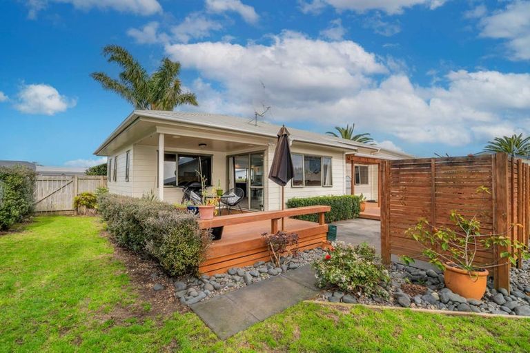Photo of property in 12 Pipi Dune, Whitianga, 3510