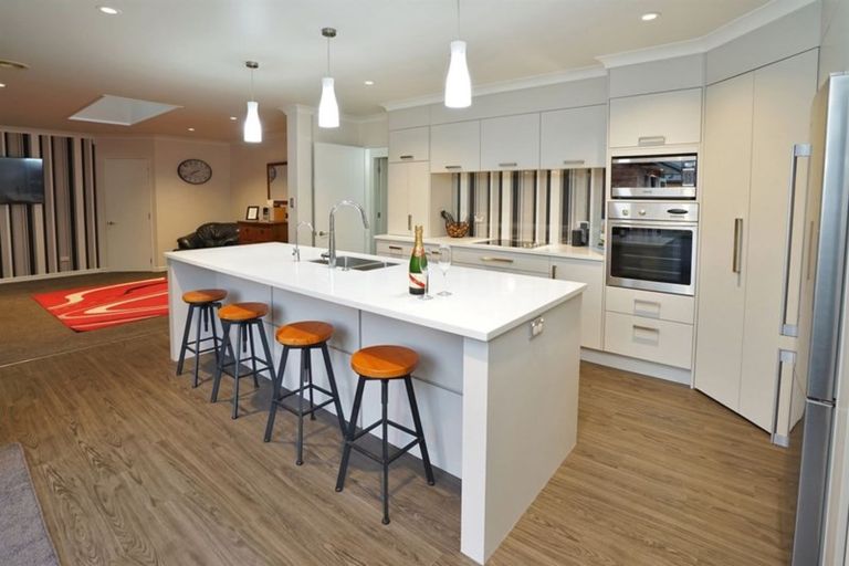 Photo of property in 18 Burgundy Court, Rototuna, Hamilton, 3210