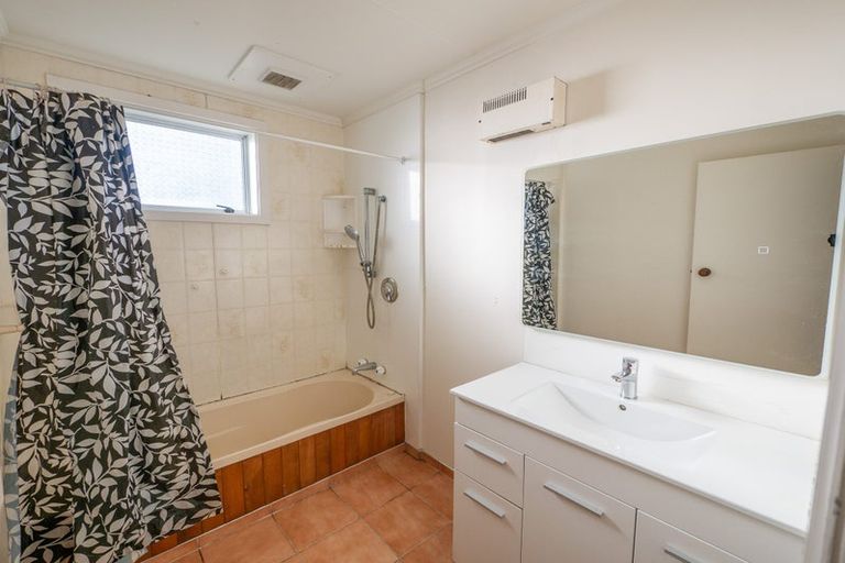 Photo of property in 51 Cutten Street, South Dunedin, Dunedin, 9012