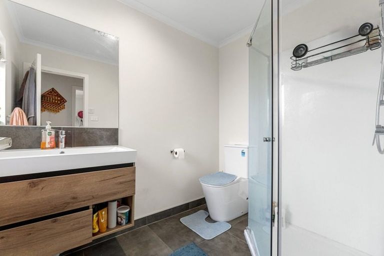 Photo of property in 2/7 Rutherford Street, Chedworth, Hamilton, 3210