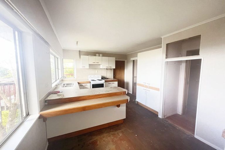 Photo of property in 7 Chatsworth Crescent, Pakuranga Heights, Auckland, 2010