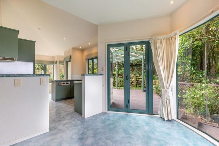Photo of property in 171 West Harbour Drive, West Harbour, Auckland, 0618