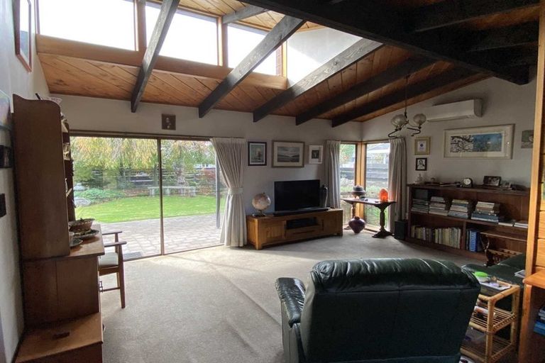 Photo of property in 15 Clare Street, Cambridge, 3434