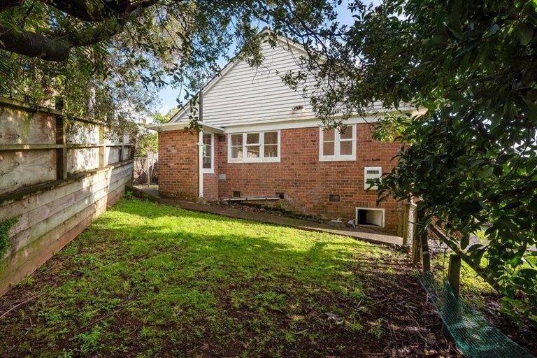 Photo of property in 9b Kerr Street, Devonport, Auckland, 0624