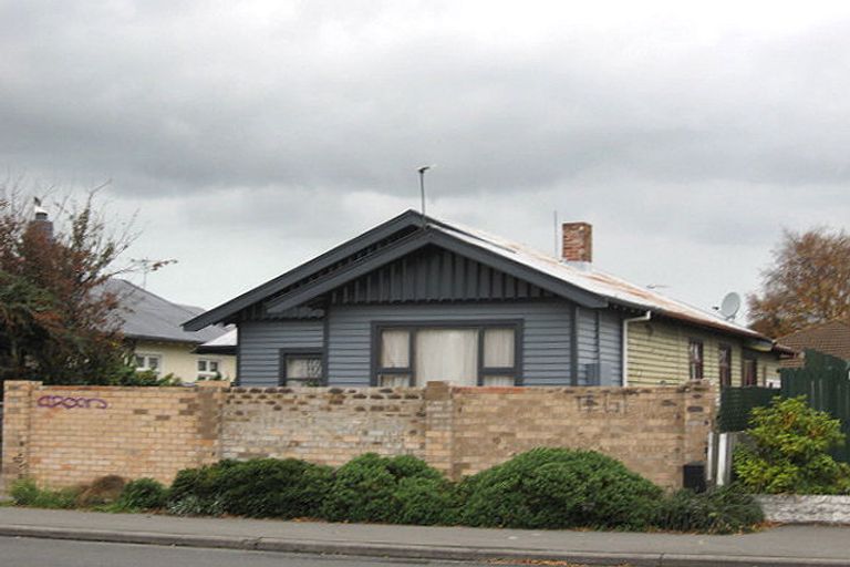 Photo of property in 132 Main North Road, Papanui, Christchurch, 8052