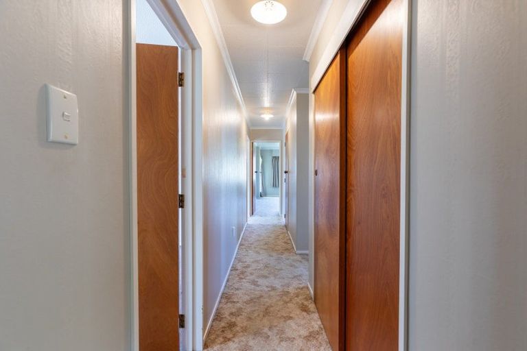 Photo of property in 27 Ranfurly Street, Dannevirke, 4930